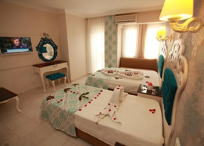 Otel Turk 2*